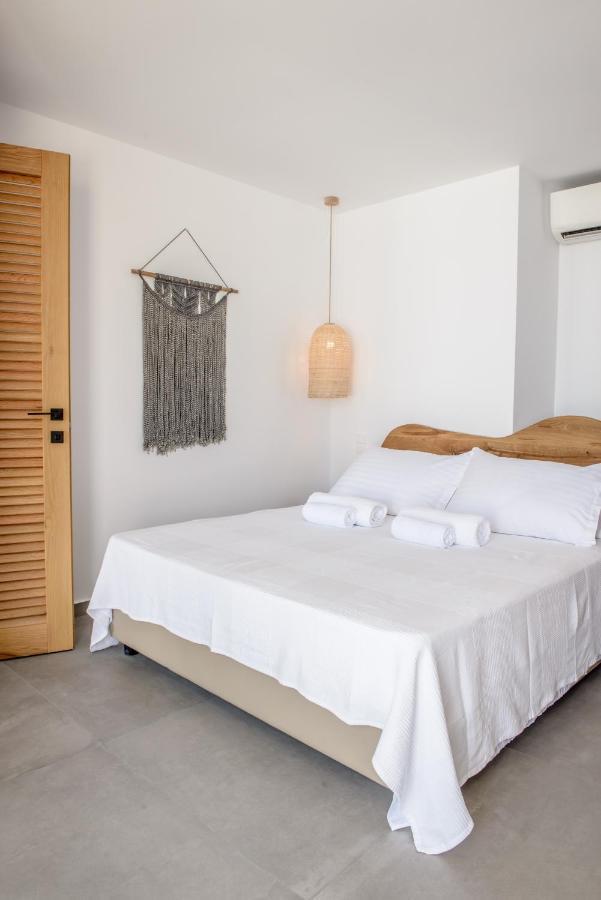 Laia Seafront Luxury Apartments Agia Pelagia  Exterior photo